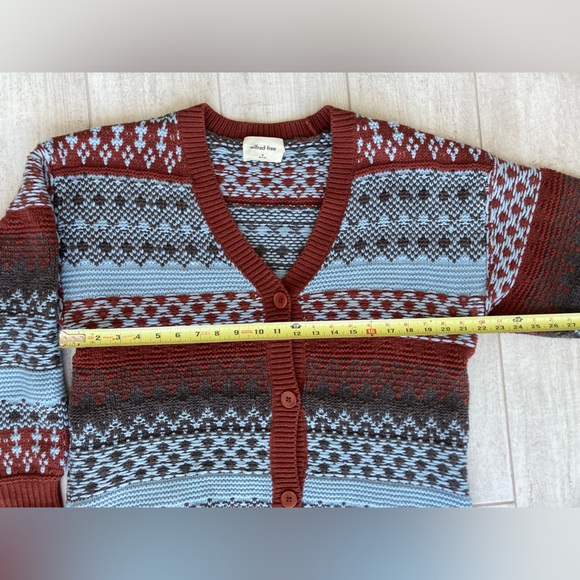 Aritzia Wilfred Free Cardigan Sweater - Picture 9 of 10